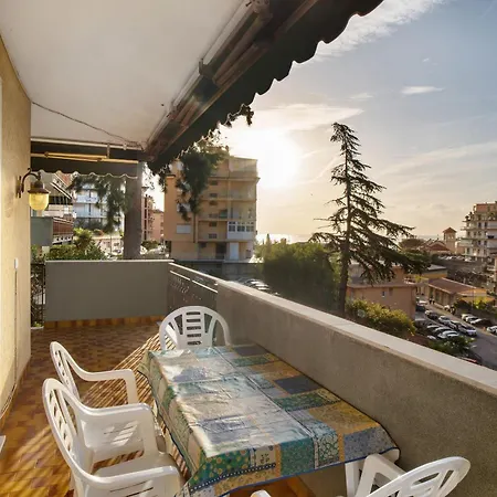 Appartement Carla *